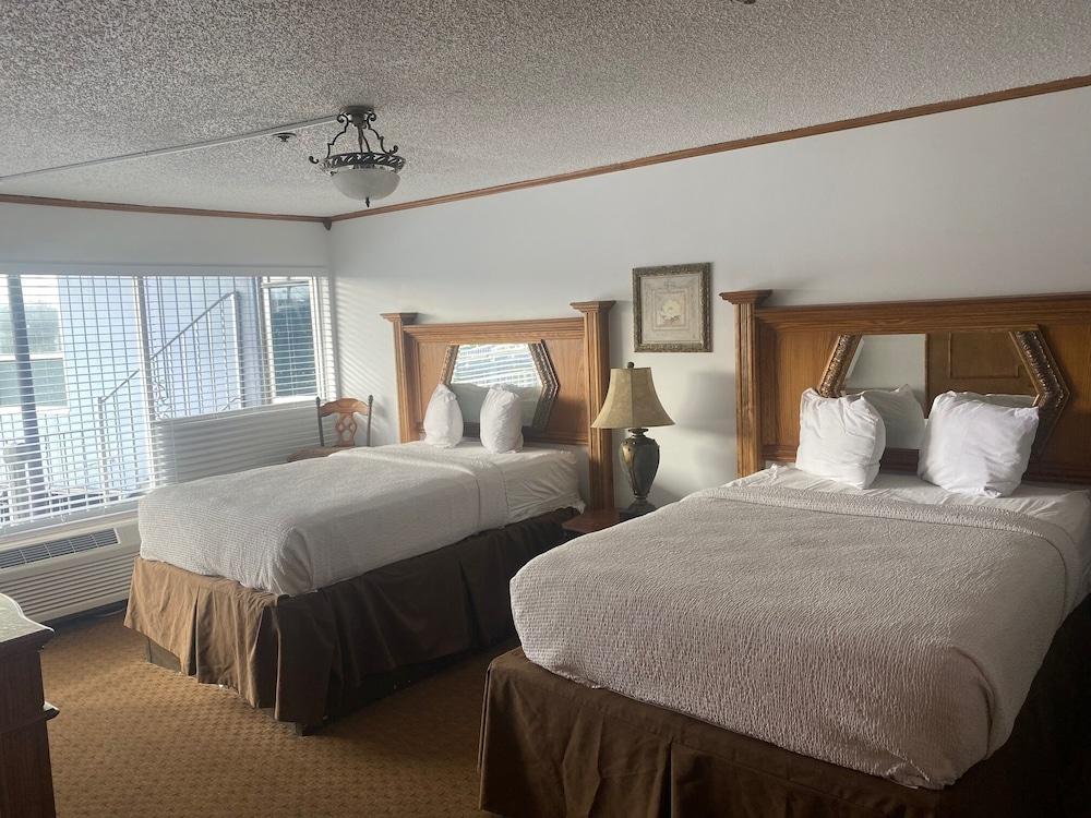 The District Hotel Club and Resorts photo 14