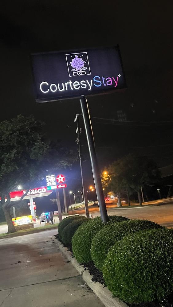CourtesyStay photo 6