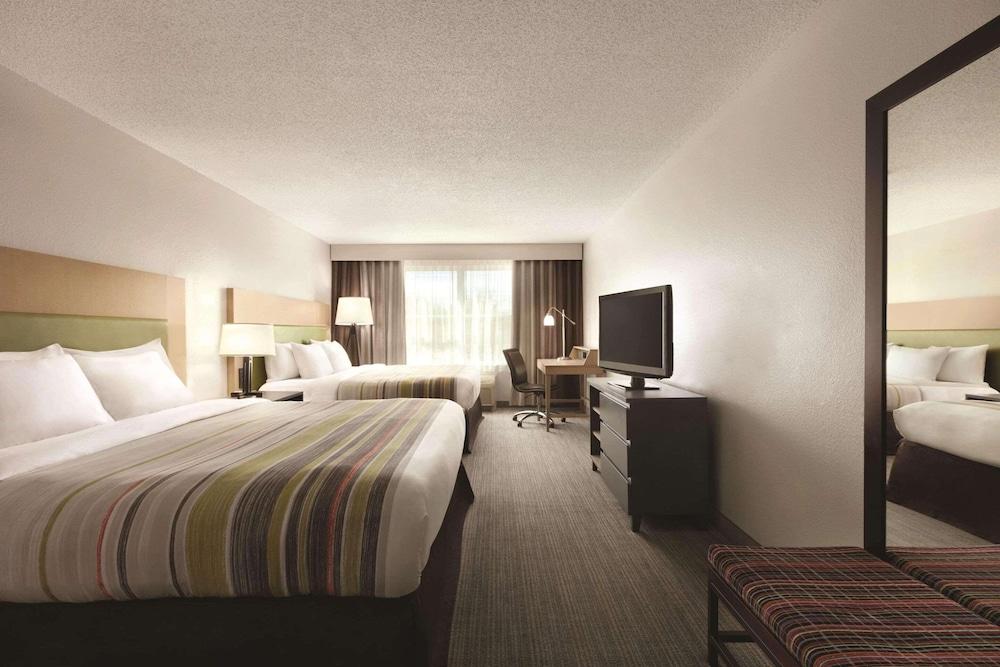 Country Inn & Suites by Radisson, Washington, D.C. East - Capitol Heights, MD photo 7