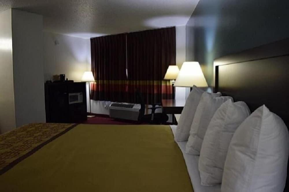 Snelling Motel photo 6