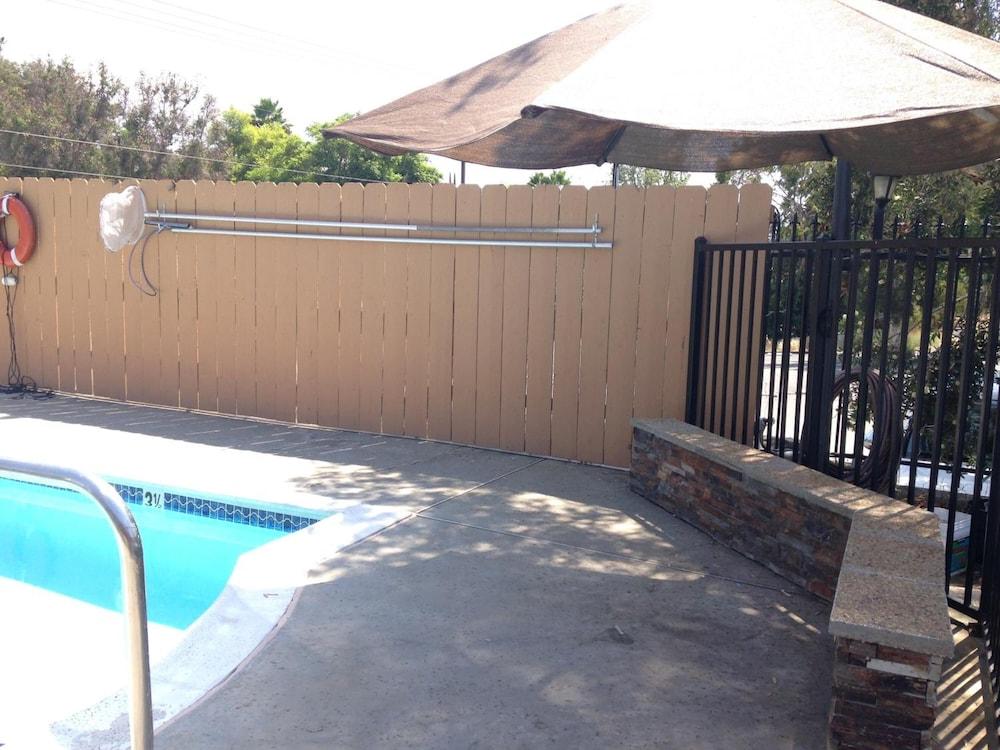 Escondido Lodge photo 29