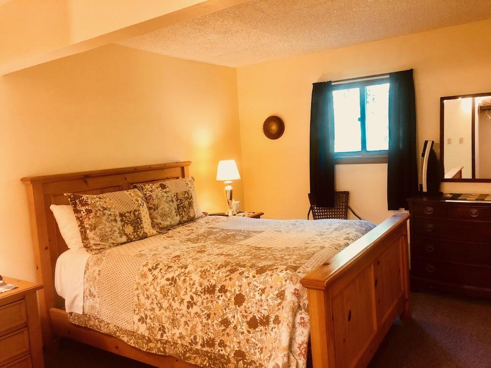 Driftwood Inn and Seaside Lodges photo 22