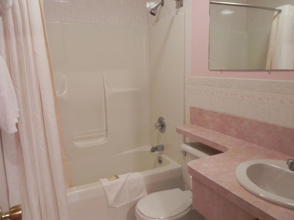 Mohican Resort Motel photo 28