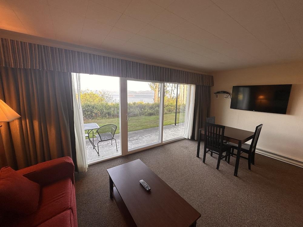Astoria Crest Motel photo 50
