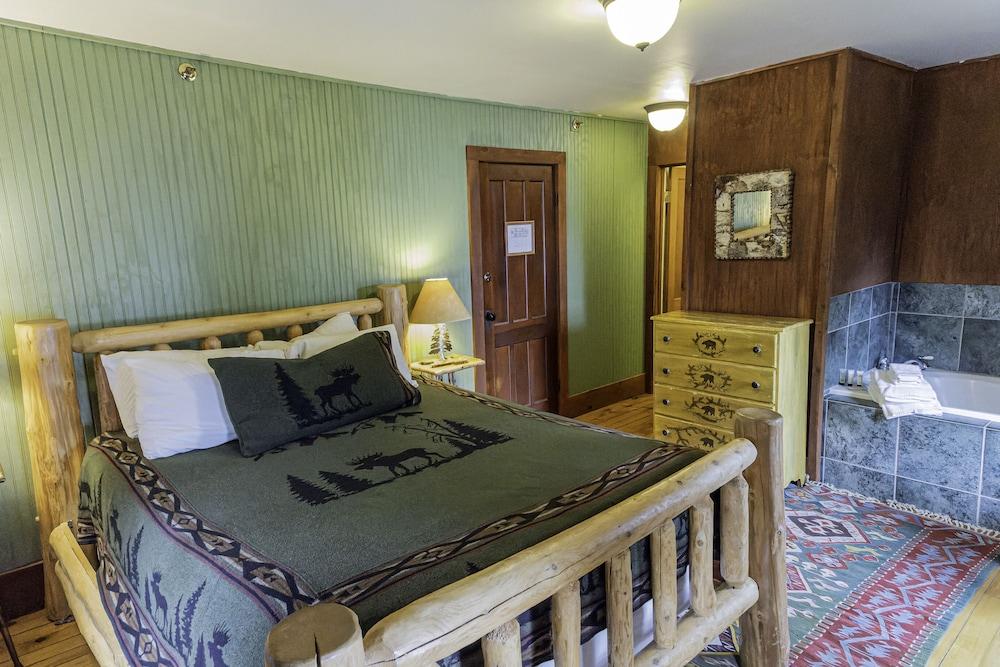 The Woods Inn photo 47