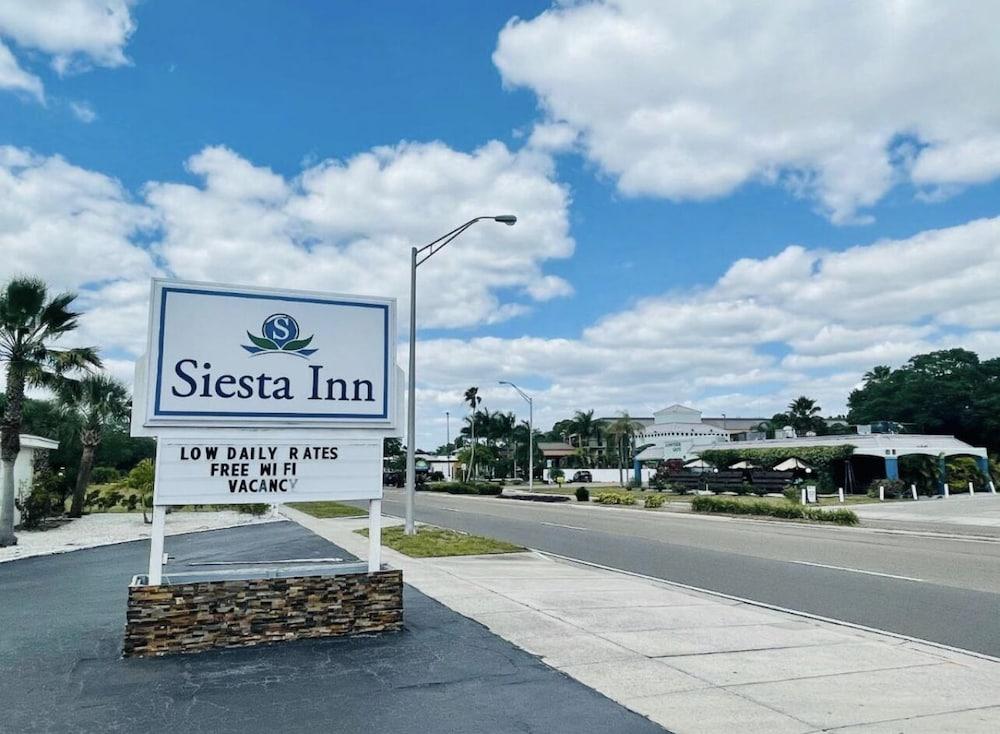 Siesta Inn photo 11