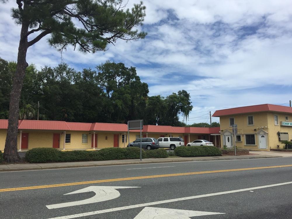 Economy Motel photo 1