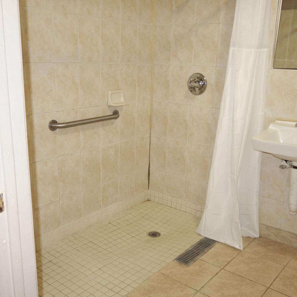 Palm City Motel photo 14