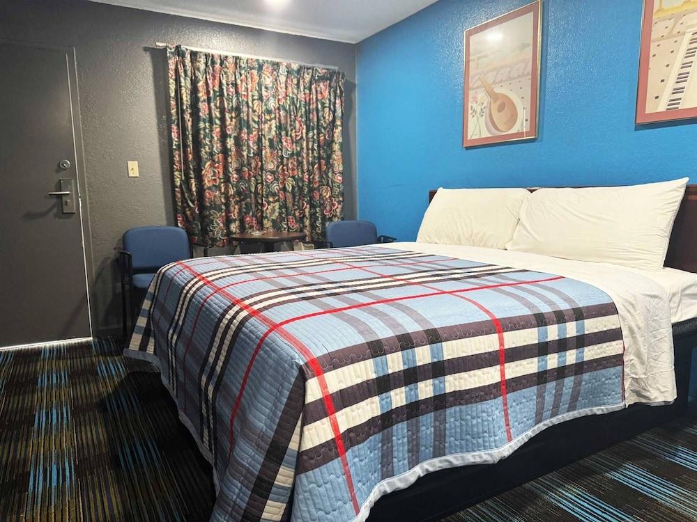 Scottish Inns - Atlanta photo 1