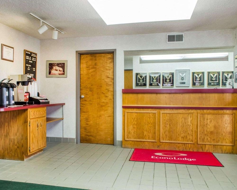 Econo Lodge Mifflintown photo 3