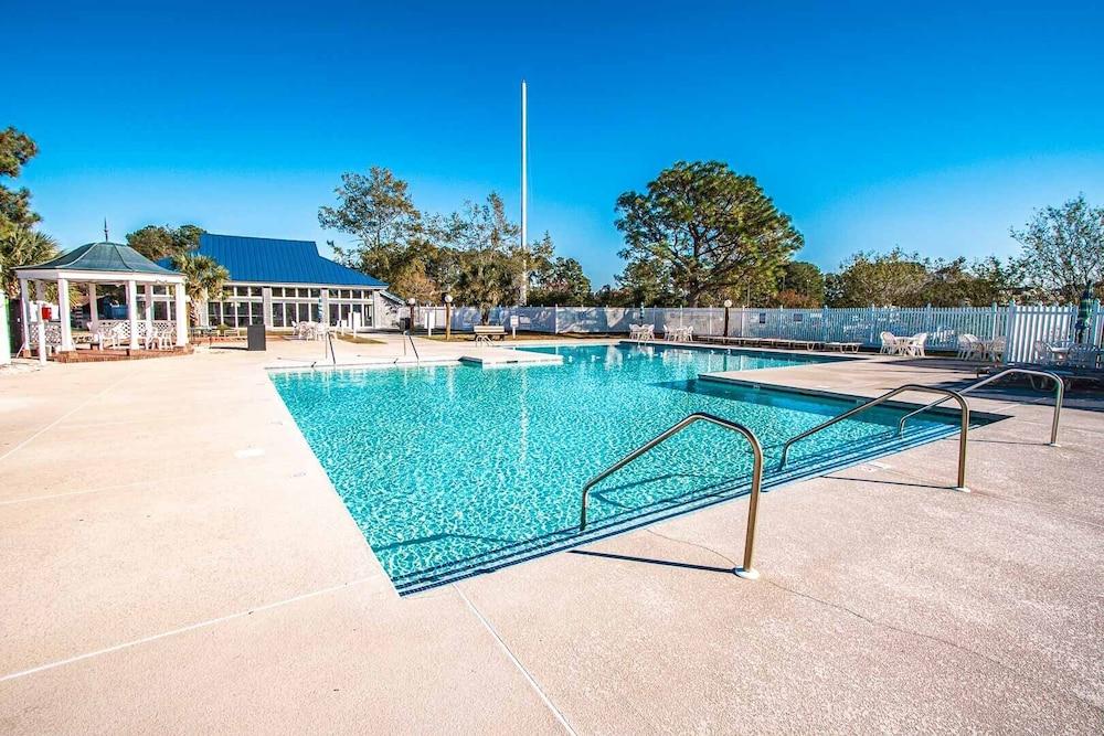 Sandcastle Cove Resort photo 14