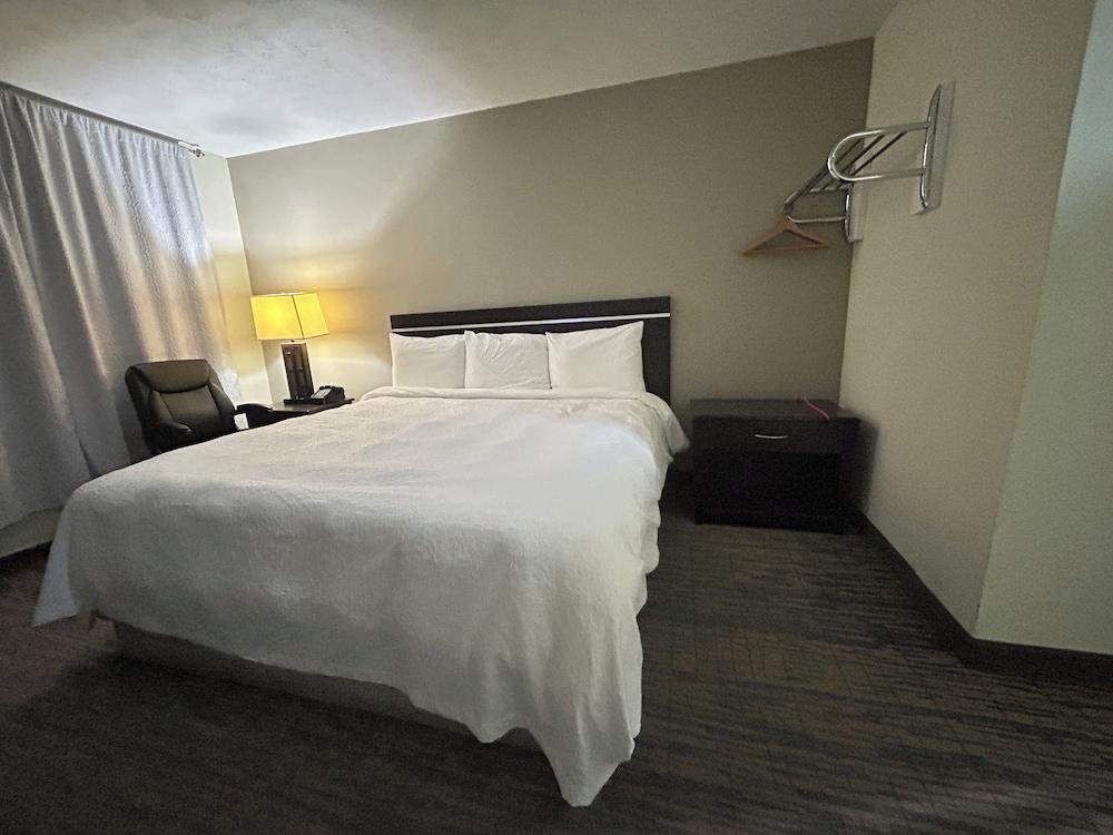 Gateaway Motel Broken Bow NE photo 34