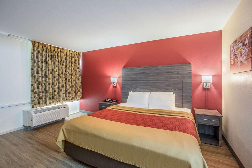 Econo Lodge Thomasville photo 36