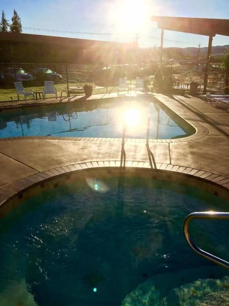 Mountain View Lodge and Resort photo 32