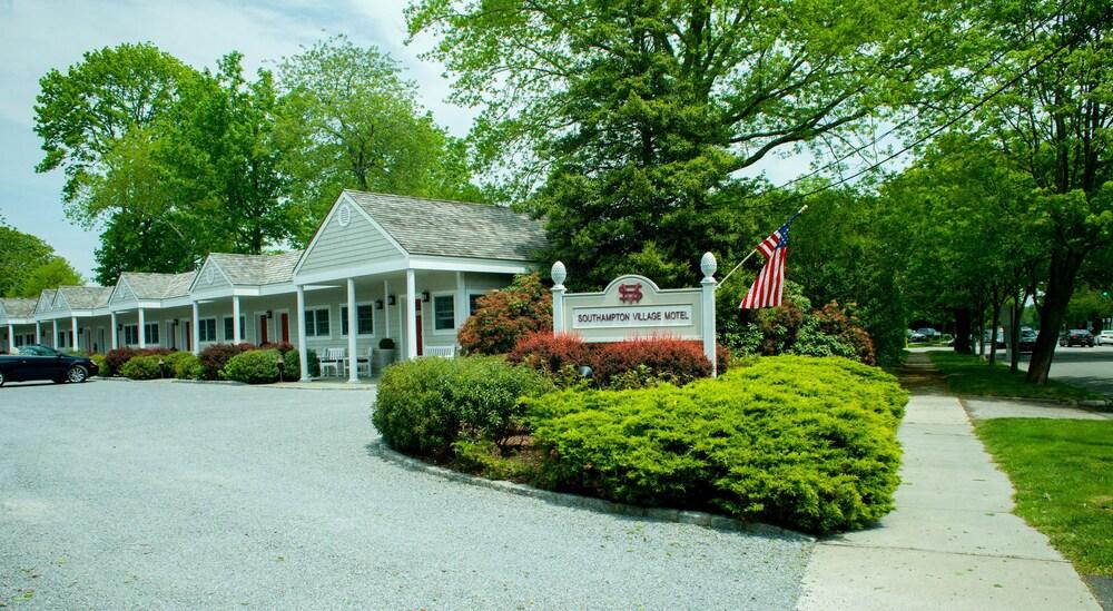 Southampton Village Motel — hotel in Southampton