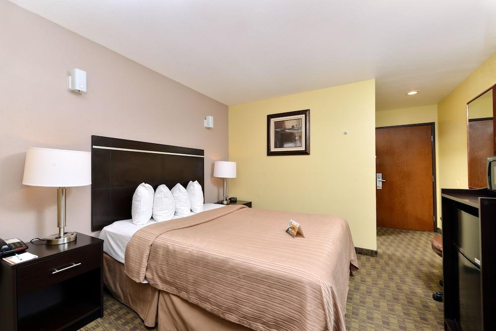 Quality Inn & Suites Elko photo 8