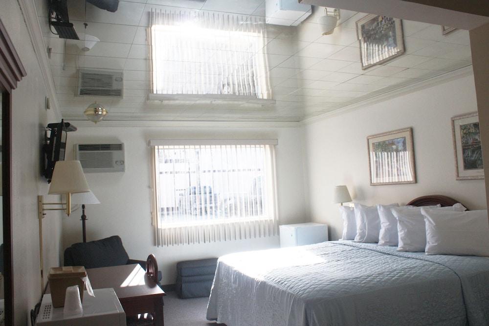 Main Street Lodge and Suites photo 18