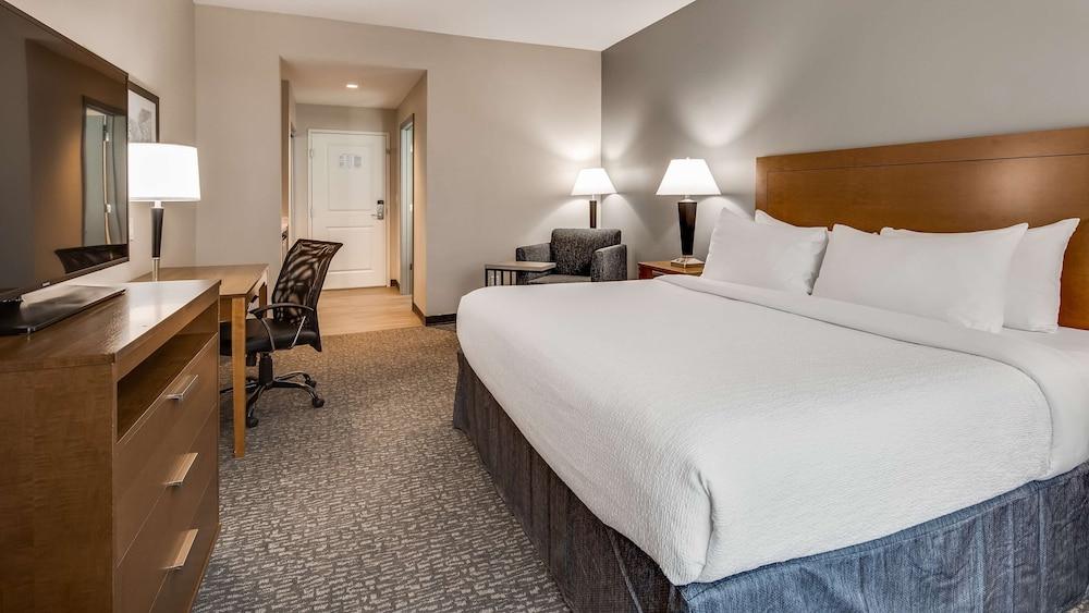 Best Western Plus Executive Residency Marion photo 5