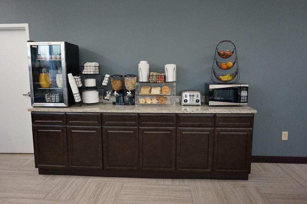The Smart Stay Inn photo 37