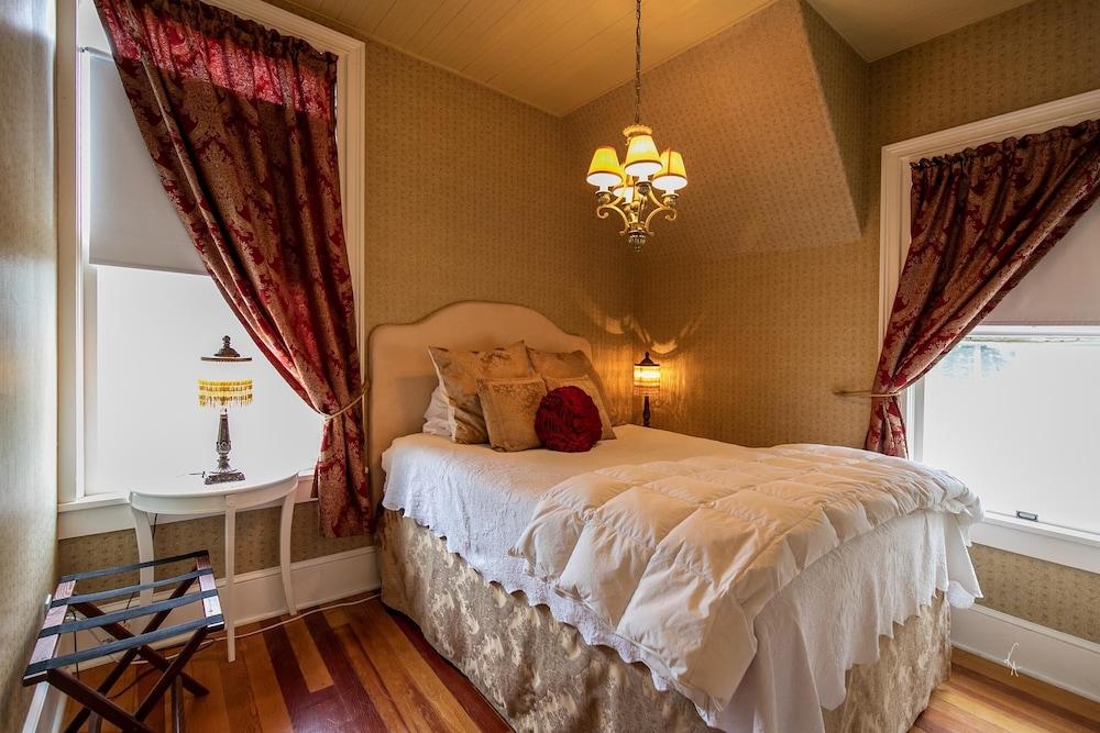 McCloud River B&B photo 5