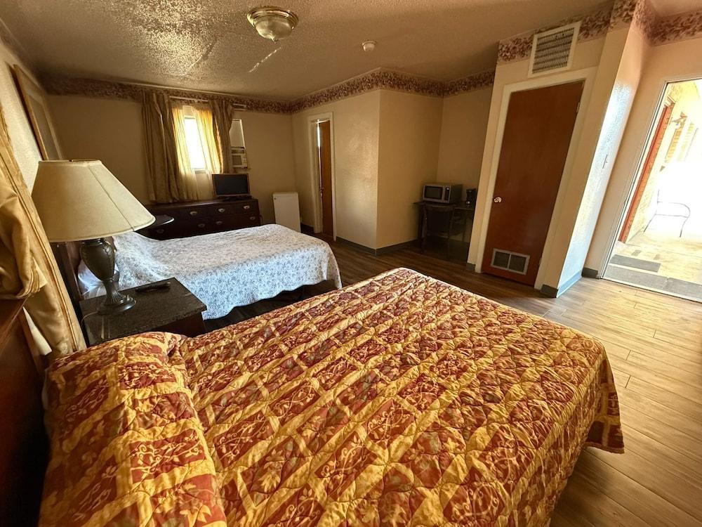 Springs Inn by Capital O I 25 photo 27