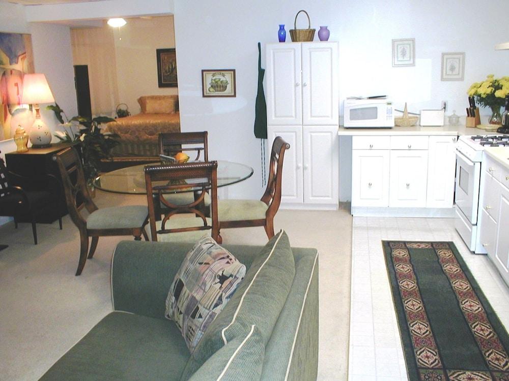 The Columbia Inn at Peralynna Manor photo 72