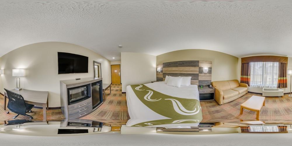 AmericInn by Wyndham Fort Atkinson photo 15