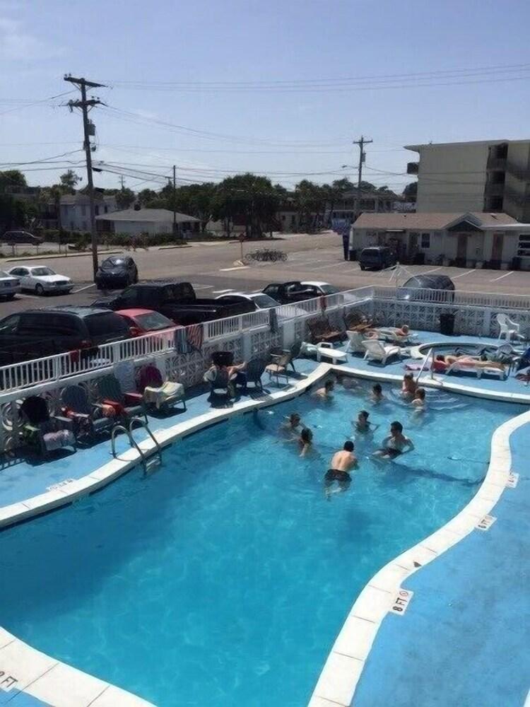 Oasis Motel photo 13