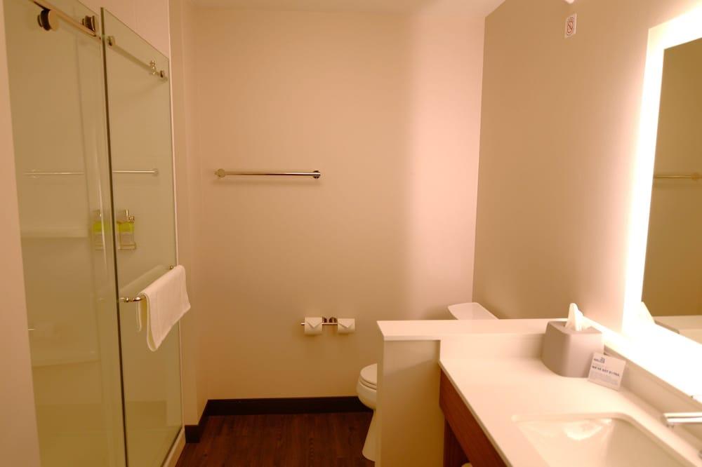 Holiday Inn Express & Suites Onalaska La Crosse Area by IHG photo 13
