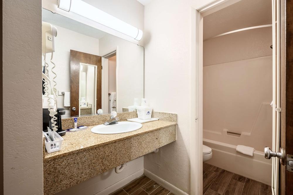 Americas Best Value Inn Heflin photo 22