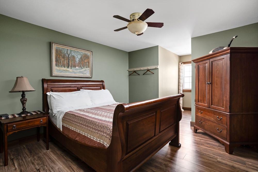 Artists Colony Inn photo 12