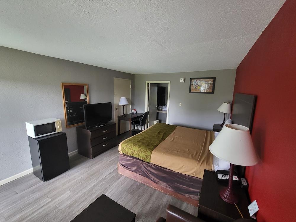 Econo Lodge Andalusia photo 10