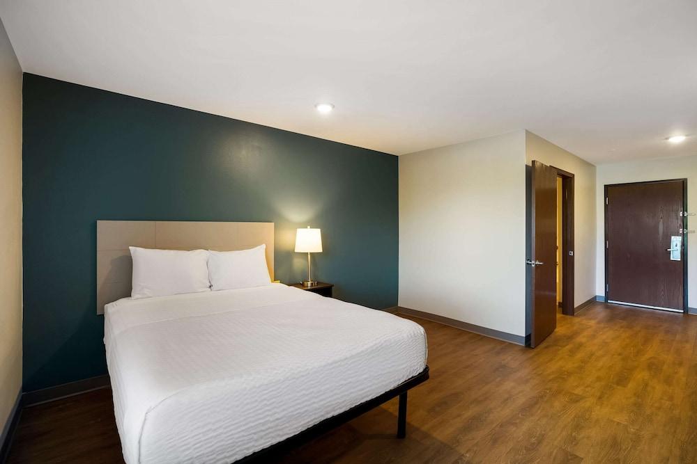 WoodSpring Suites Orlando West - Clermont photo 10