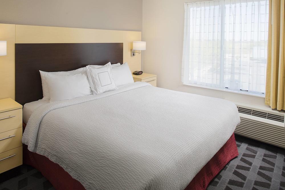 TownePlace Suites by Marriott Goodyear photo 3