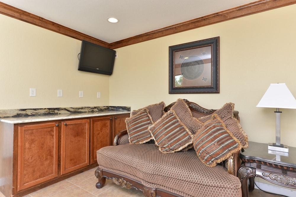 The Texas Lodge photo 5