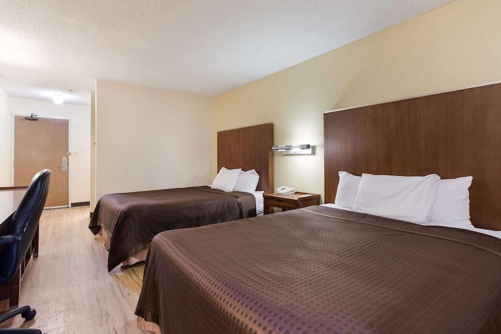 Rodeway Inn Gallup West photo 25