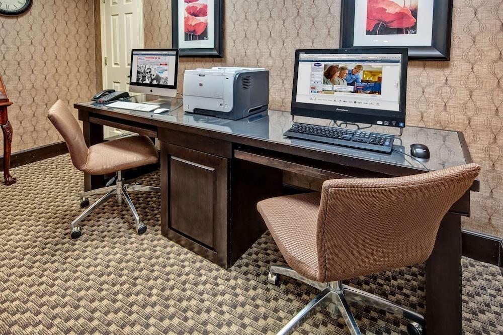 Hampton Inn by Hilton Clarksville photo 37