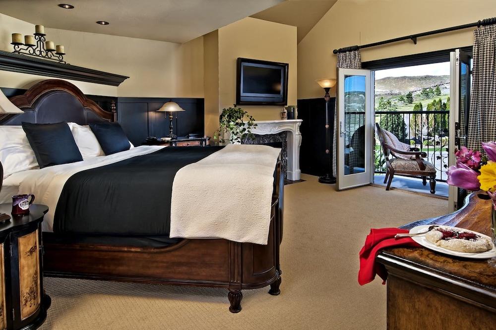 Cameo Heights Mansion photo 23