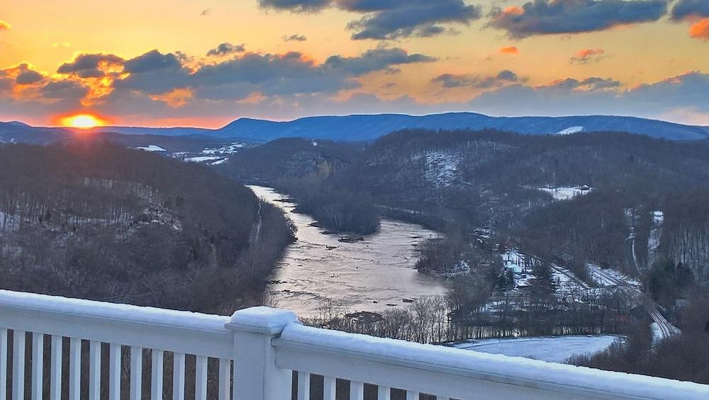 Inn at Riverbend photo 5