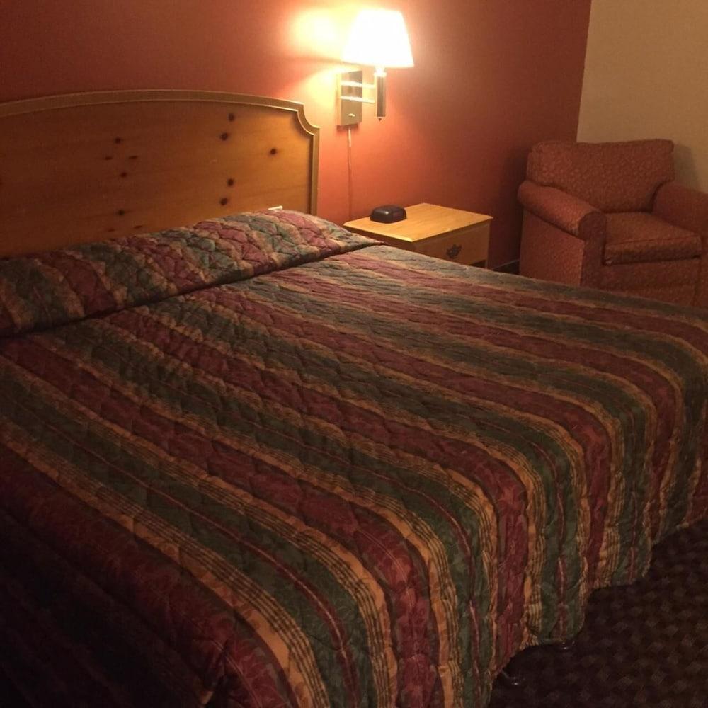 Luxury Inn & Suites photo 20