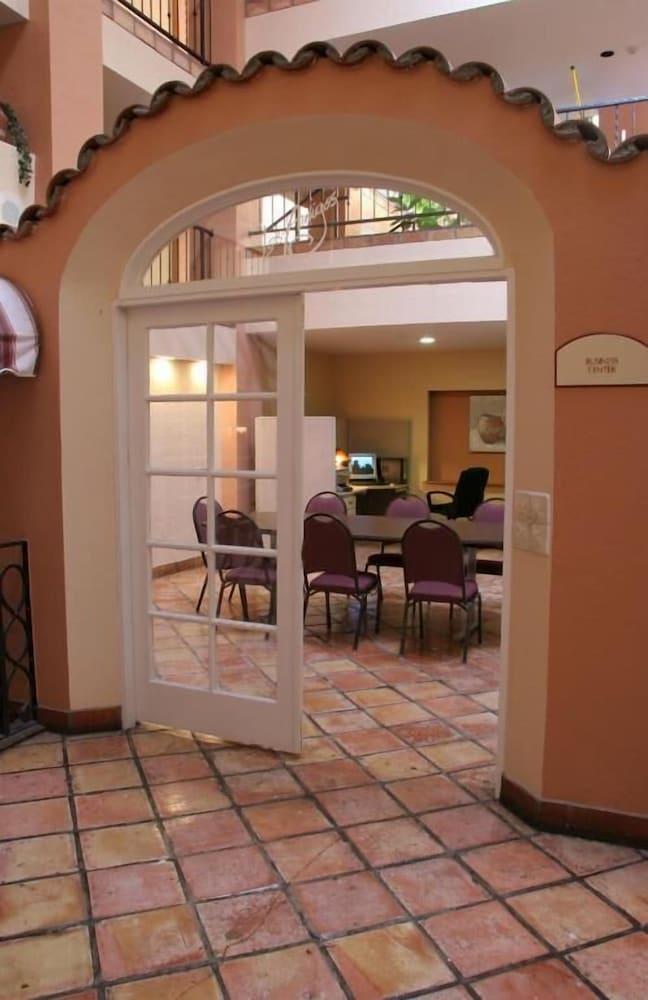 Barcelona Suites photo 11