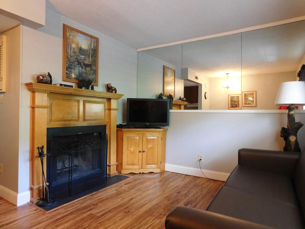 Oak Square Rentals photo 72