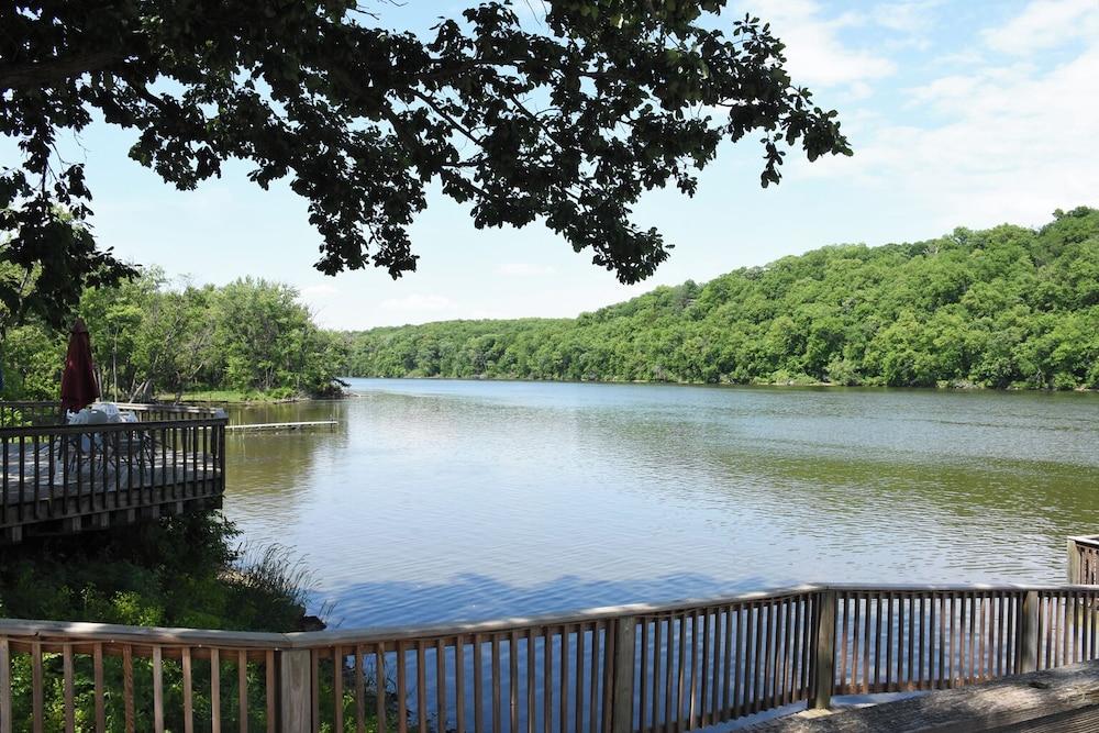 Paddle Wheel Inn photo 46