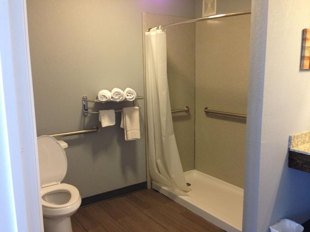 Safari Inn photo 9