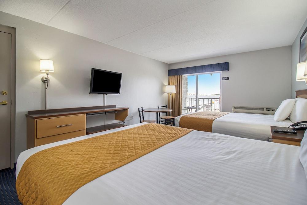 Dunes Waterfront Resort photo 13