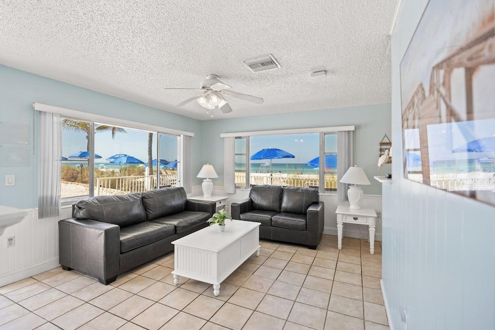 Tropical Breeze Beach Club photo 74