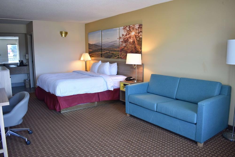 Days Inn by Wyndham Reidsville photo 14