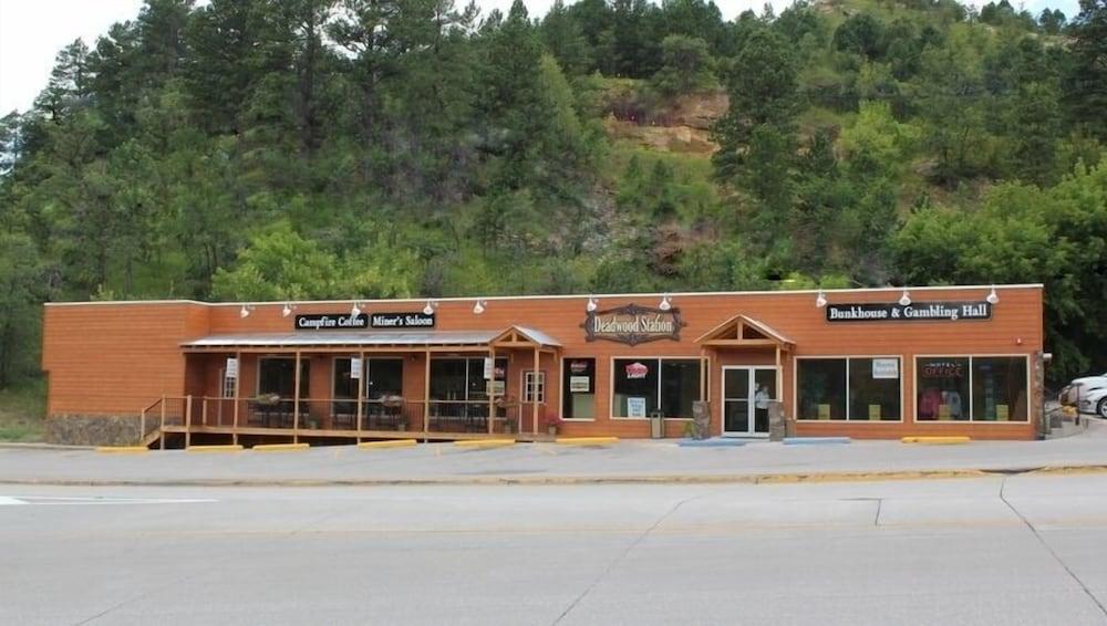 Deadwood Station Bunkhouse photo 11