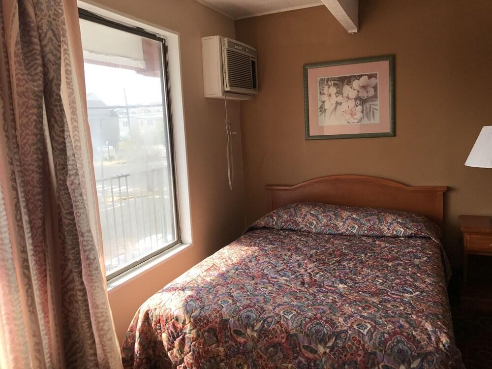 La Fontana Motel photo 10