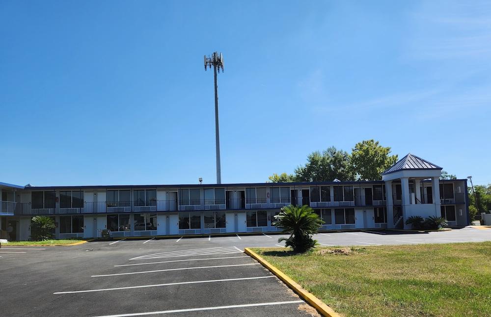 Smart Stay Inn photo 24